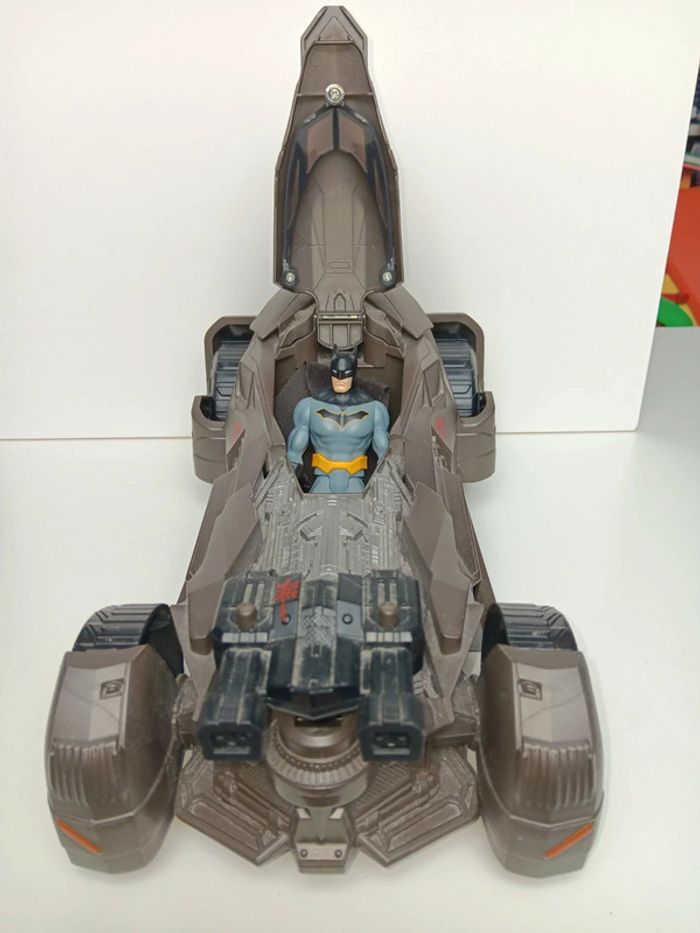 Figurine et véhicule mattel batman et sa voiture taille de la batmobile 35cm batman 15cm - photo numéro 2