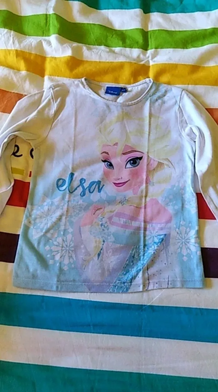 Tee shirt ML La reine des neiges 5 ans