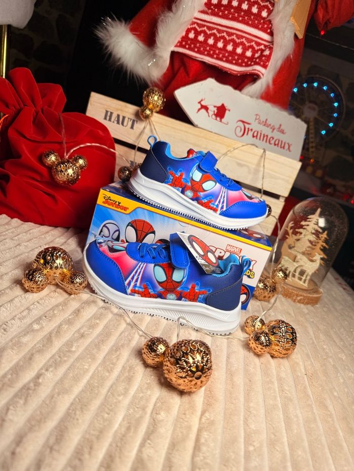 Basket Spidey et ces amie - photo numéro 4