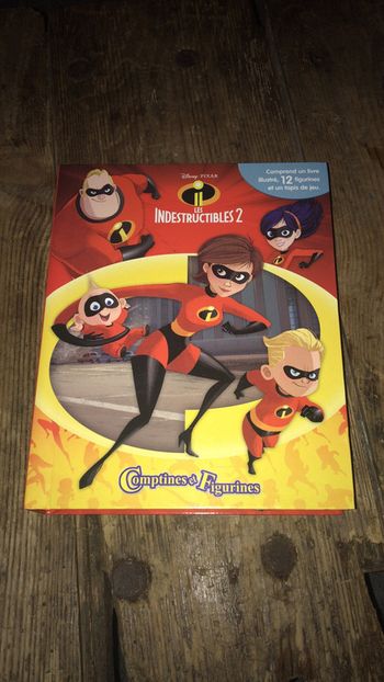 Livre « les indestructibles 2 » avec poster et figurines