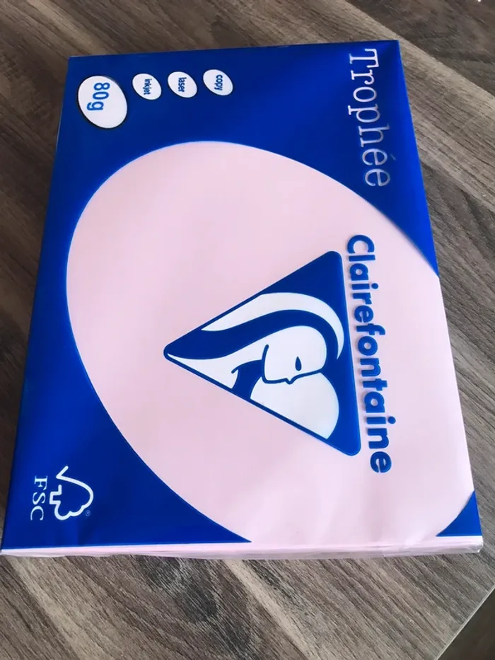 Papier rose Clairefontaine