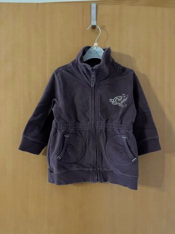 Gilet / sweat parme 2 ans offert pour 3 articles achetés