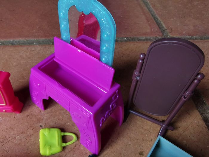 Accessoires et meubles poupée lot de 12 pièces - photo numéro 4