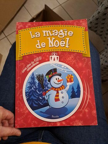 La magie de Noël avec 450 autocollants