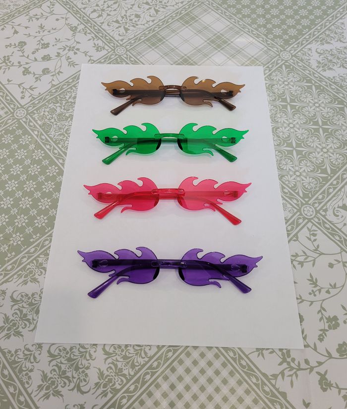 Lot de 4 paires lunettes flamme fetes disco années 80