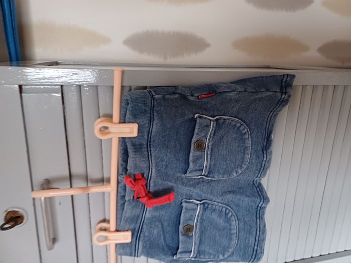 3 jupes courtes Taille 6 ans - photo numéro 2