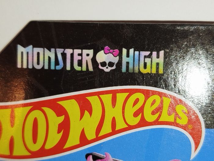Hot Wheels Monster High Ghoul Mobil 2024 - photo numéro 9