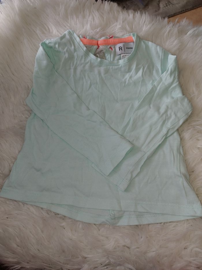 Lot vêtements bébé 24 mois - photo numéro 4