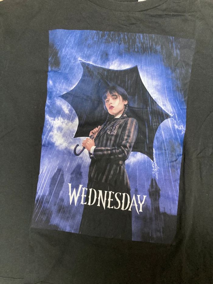 TEE shirt h&m 146/152 Wednesday - photo numéro 2
