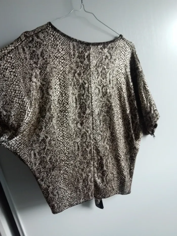 Top noir imprimé python doré - photo numéro 2