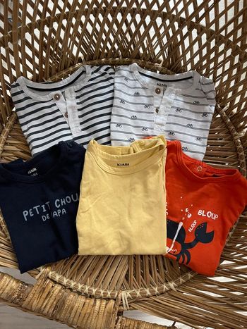 Lot de 4 tee-shirts + 1 débardeur taille 24 mois