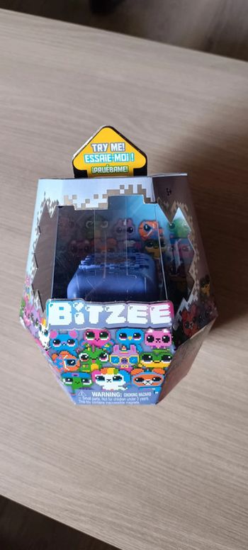 Figurine bitzee