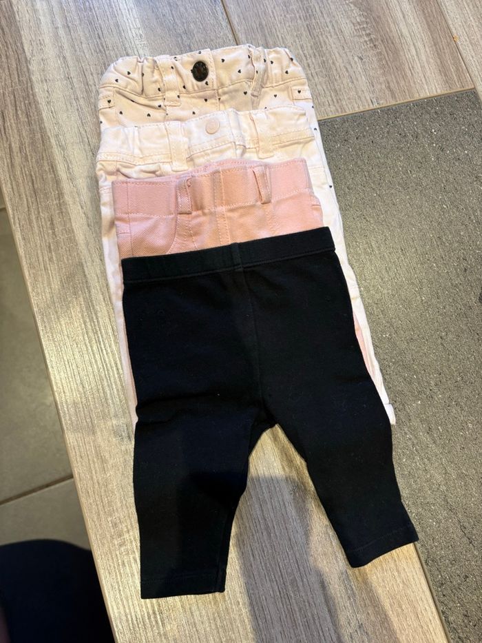 Lot pantalons 1 mois - photo numéro 4