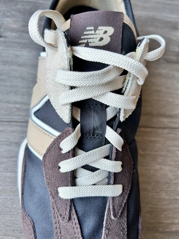 Baskets New Balance 327 Marron Taille 44 Neuves - photo numéro 7
