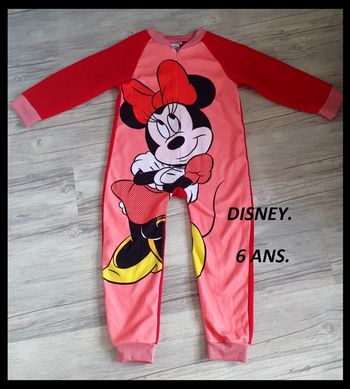 Beau pyjama combinaison Disney T: 6 ans
