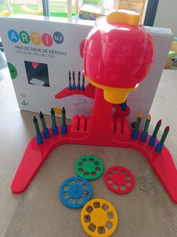 Projecteur de dessins artibul