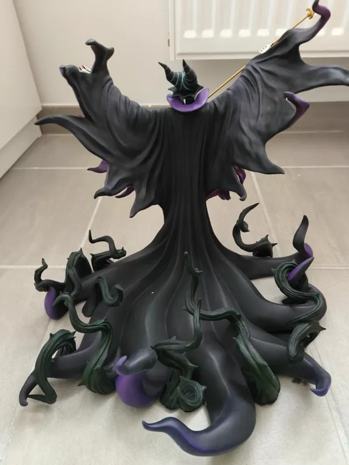 Figurine maléfique en édition limitée - Disney Showcase - photo numéro 3