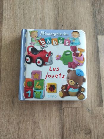 Livre : L'imagerie des bébés , les jouets