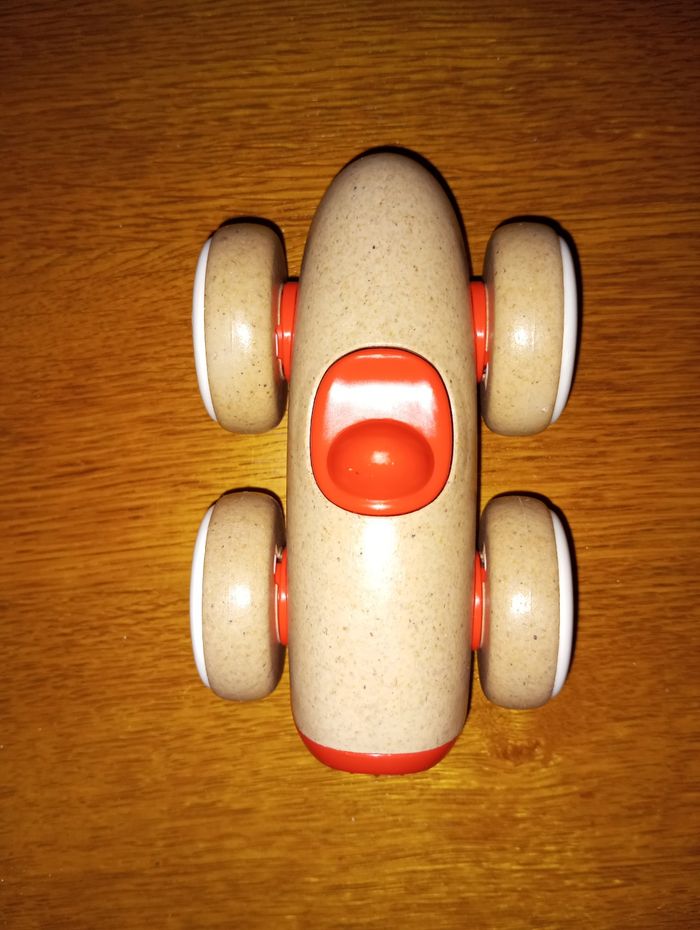 Voiture en bois - photo numéro 3