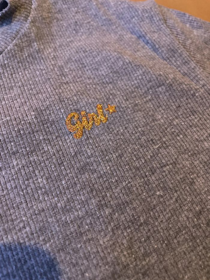 Lot 2 t shirts fille 12 ans - photo numéro 9