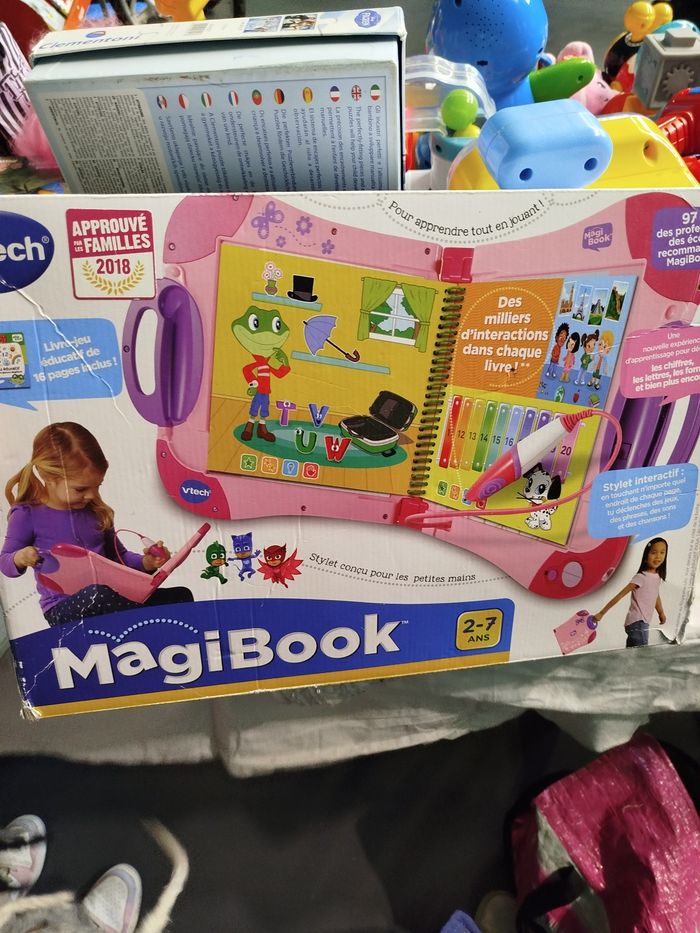 Magibook