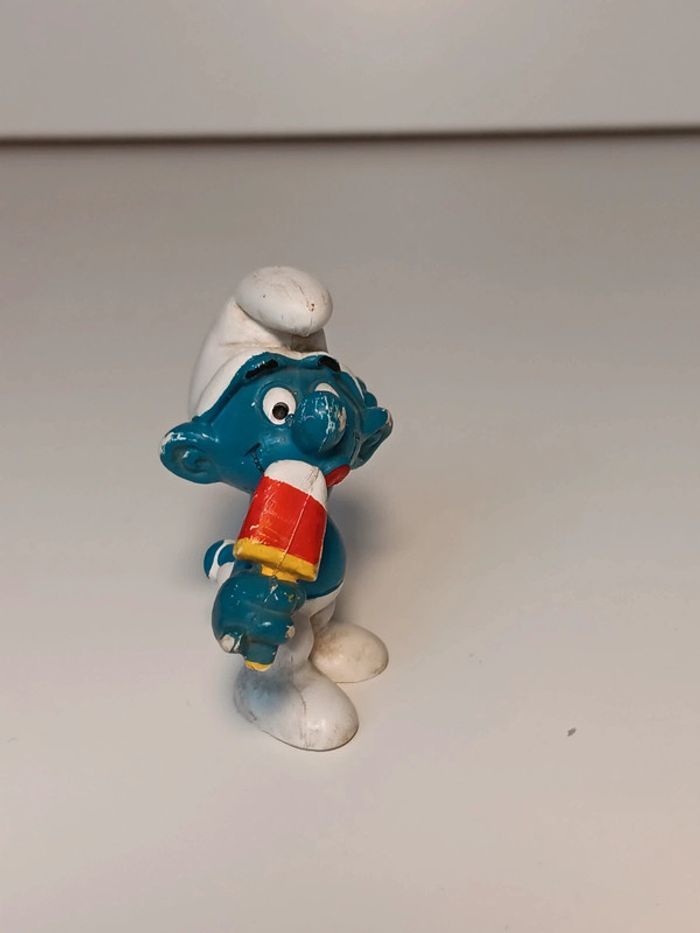 Figurine vintage 1978 Schtroumpf mange une glace schleich peyo W.germany - photo numéro 2