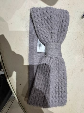 Bandeau tête, cheveux gris