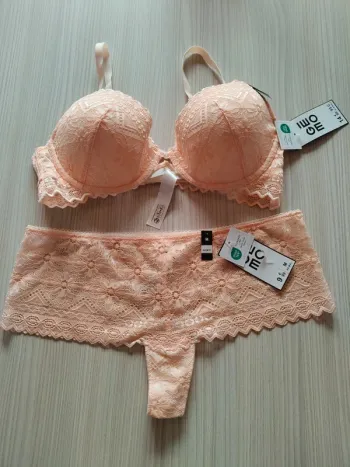 Ensemble soutien-gorge + shorty