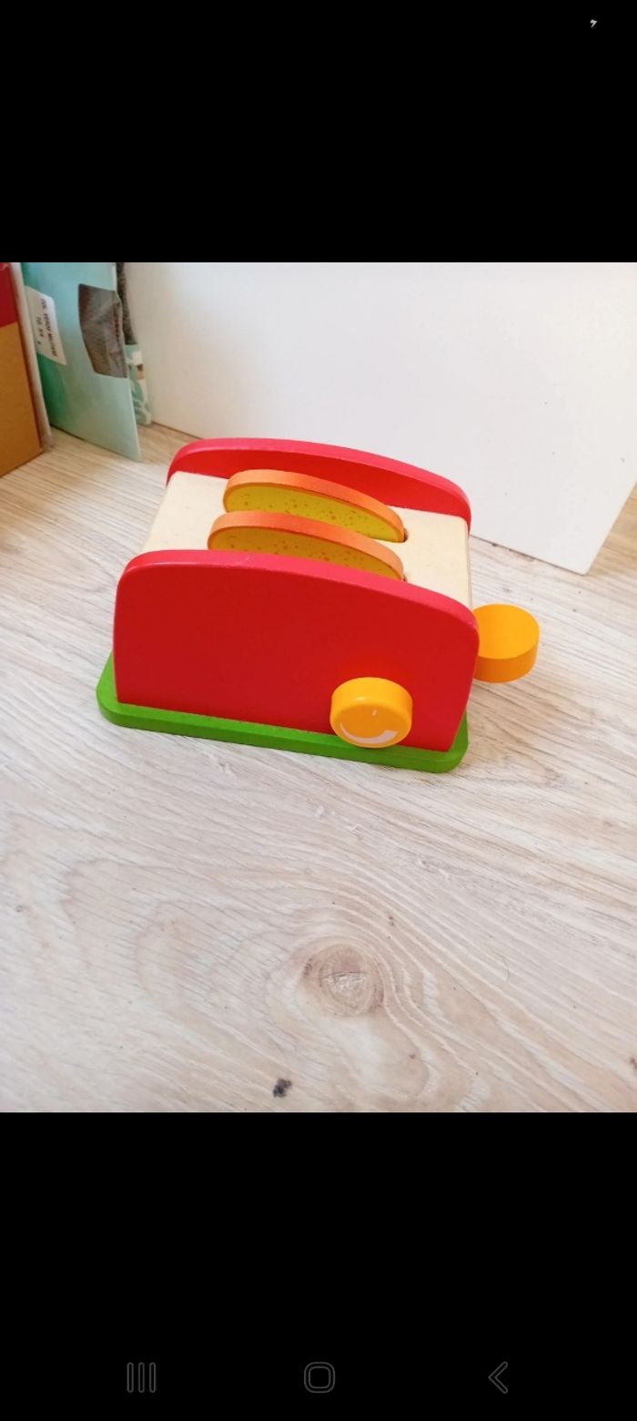 Grille pain en bois - photo numéro 2