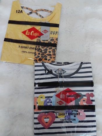 2 Tee-shirts fille Lee Cooper, neuf avec étiquettes, 12 ans