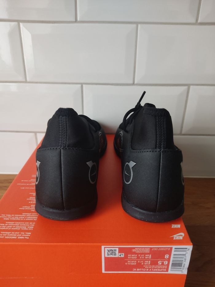 Stabile Nike  T 39 - photo numéro 5