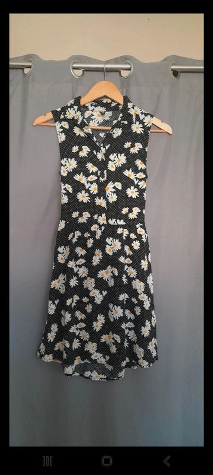 Robe fleuri ouverte au dos H&M