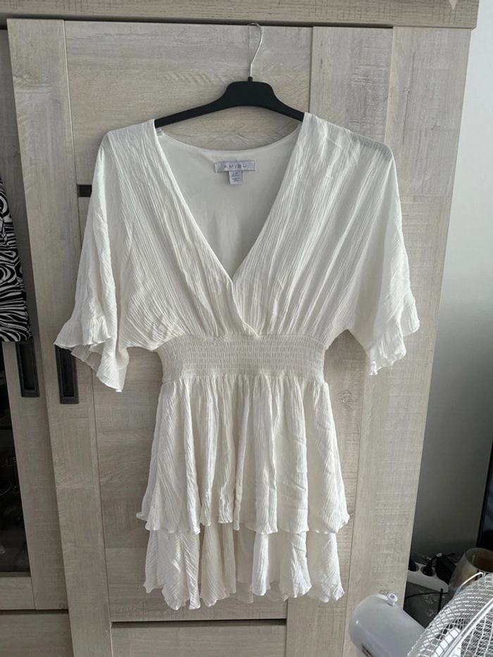 Robe blanche amisu taille 34