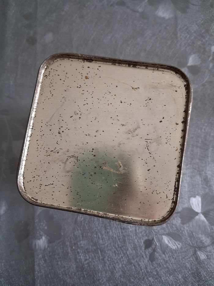 Boîte métal vintage ( chocolat Suchard) - photo numéro 6