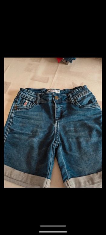 Short jeans