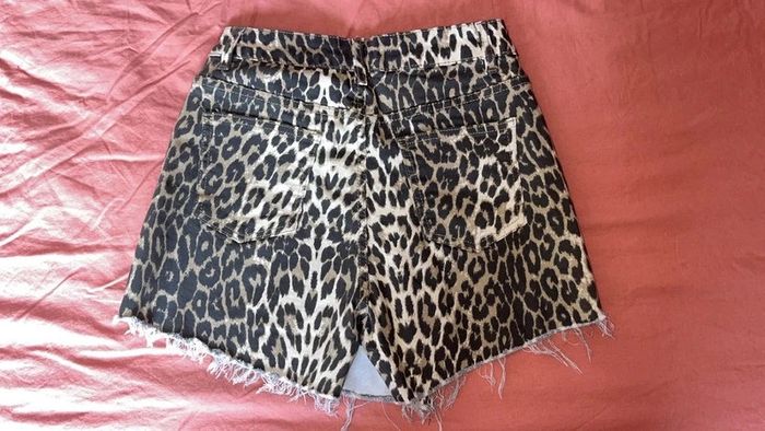 Short léopard 🐆 - photo numéro 3