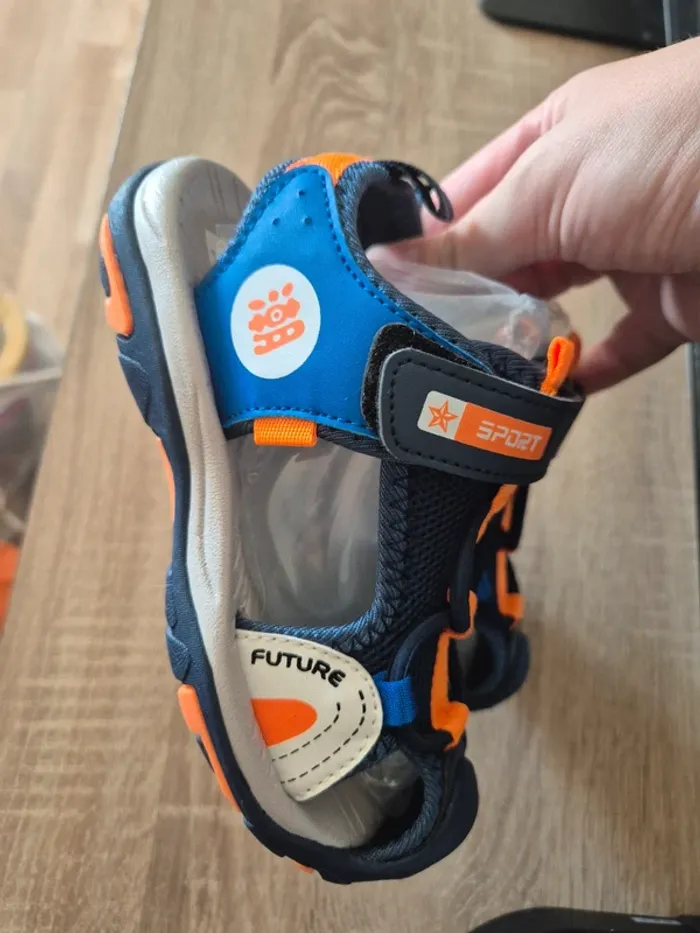 Sandales neuve taille 28 - photo numéro 3