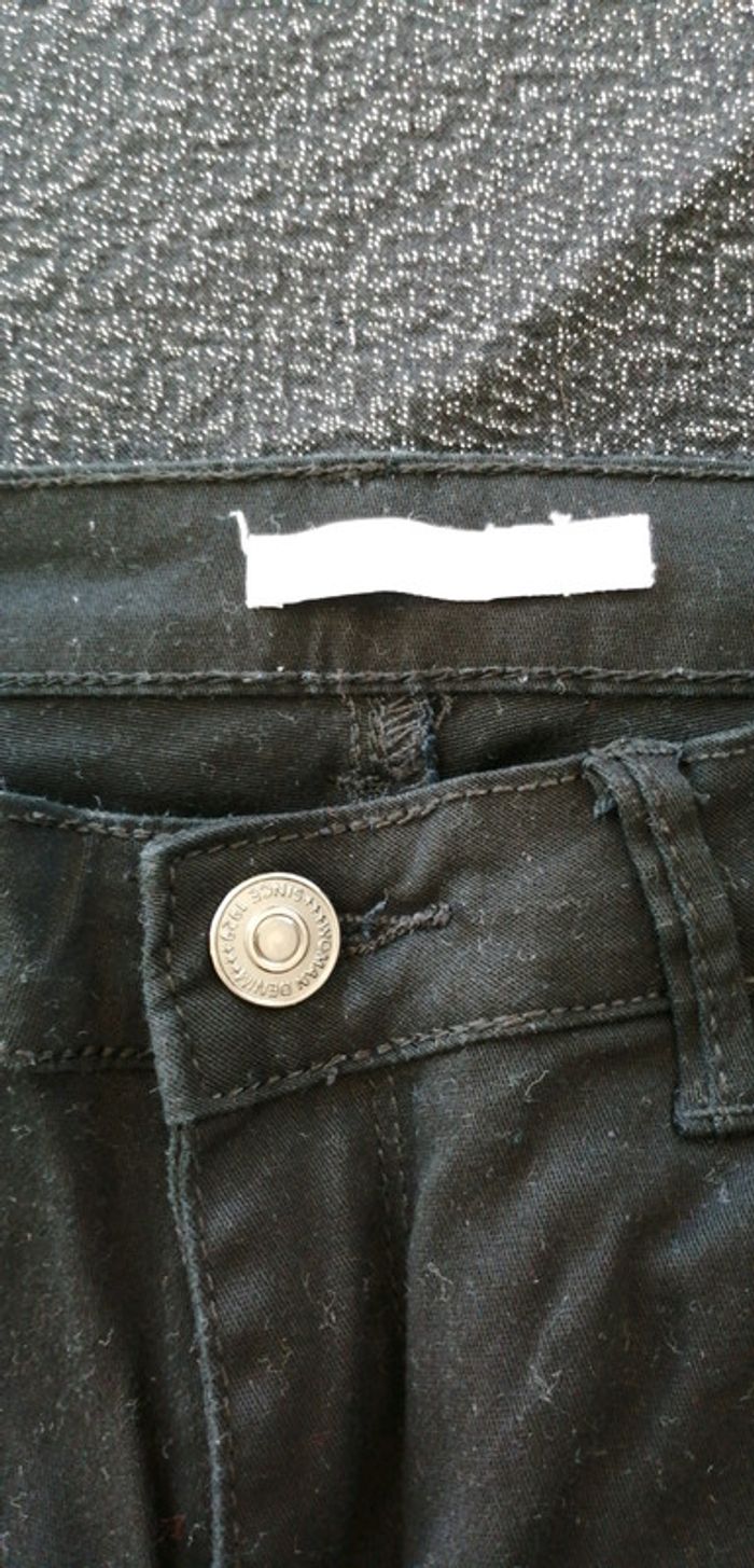 Jean noir - photo numéro 2