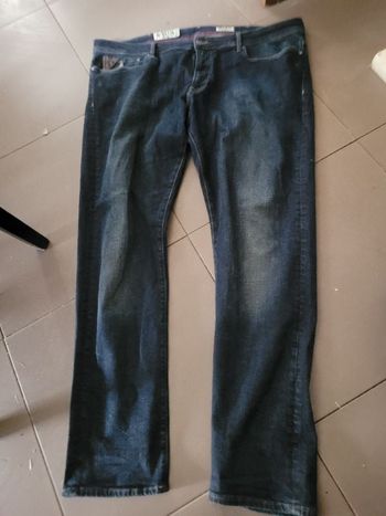 Jean regular fit taille 42 x 34