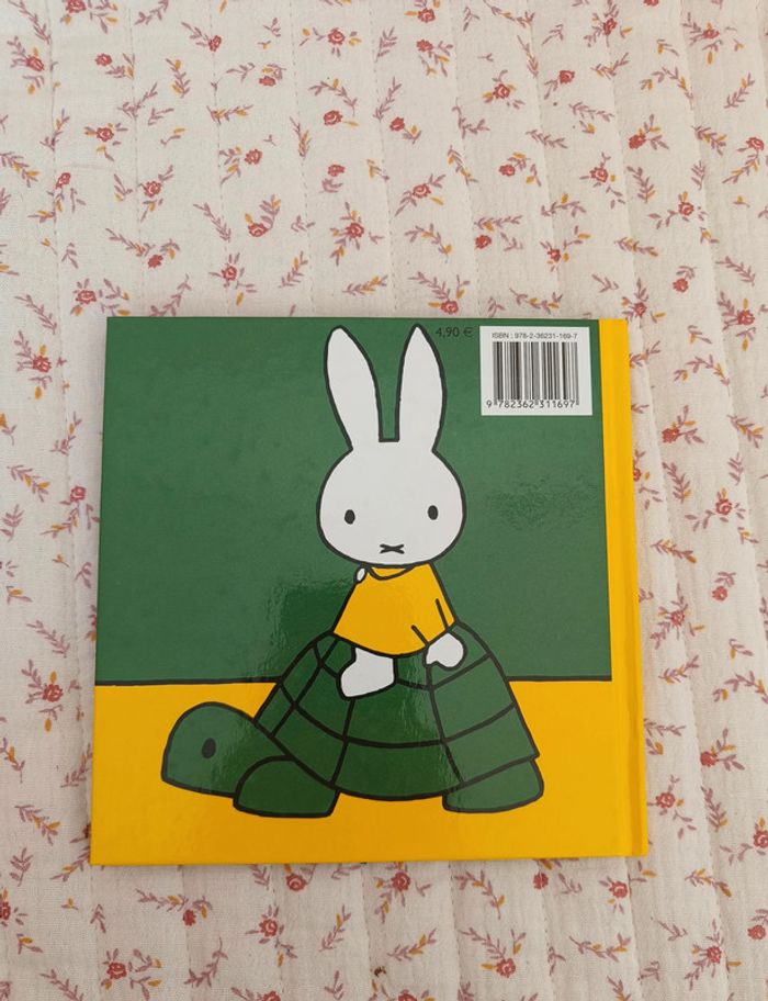 Livre album " Miffy au zoo " - photo numéro 2