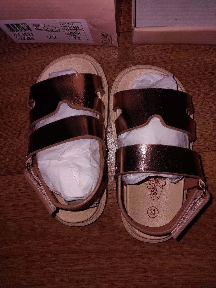 Chaussures été jamais porté - photo numéro 5