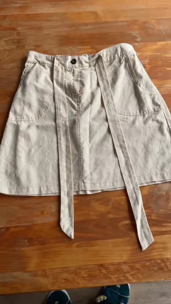 Jupe d’été en tissus beige taille M