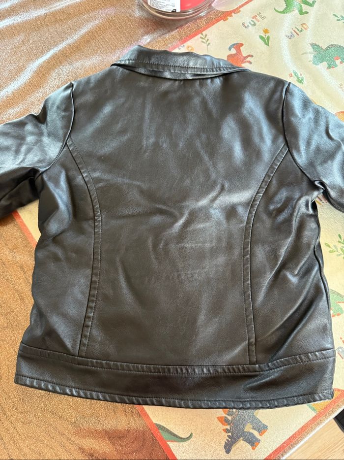 Veste simili cuir fille 4 ans - photo numéro 4
