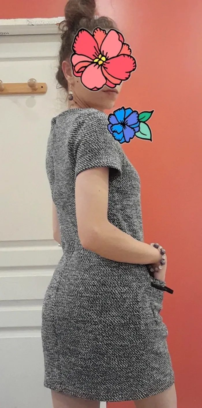 Robe tailleur chic élégant - photo numéro 2