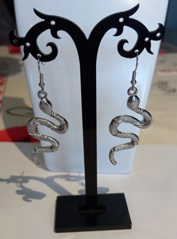Boucles d'oreilles serpent argenté