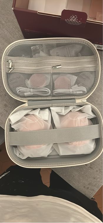 Vend tire lait Momcozy M9 neuf jamais servi 