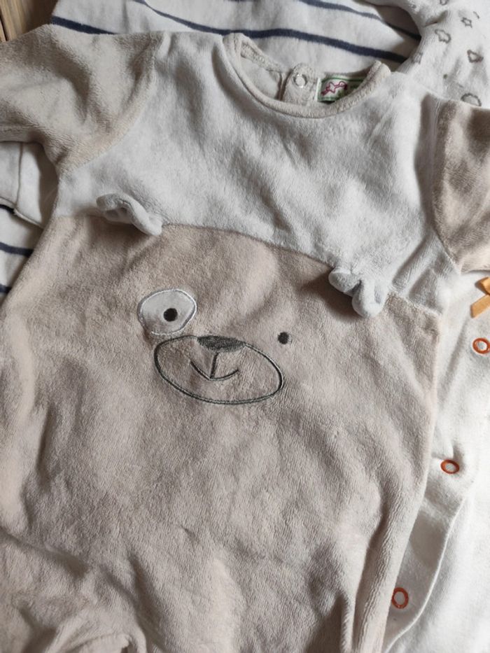 Lot pyjamas garçon/fille 6 mois - photo numéro 3