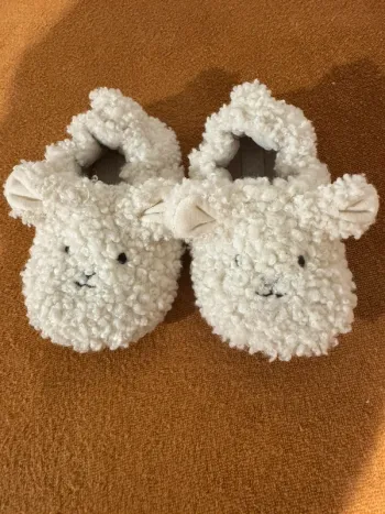 Chaussons mouton Zara