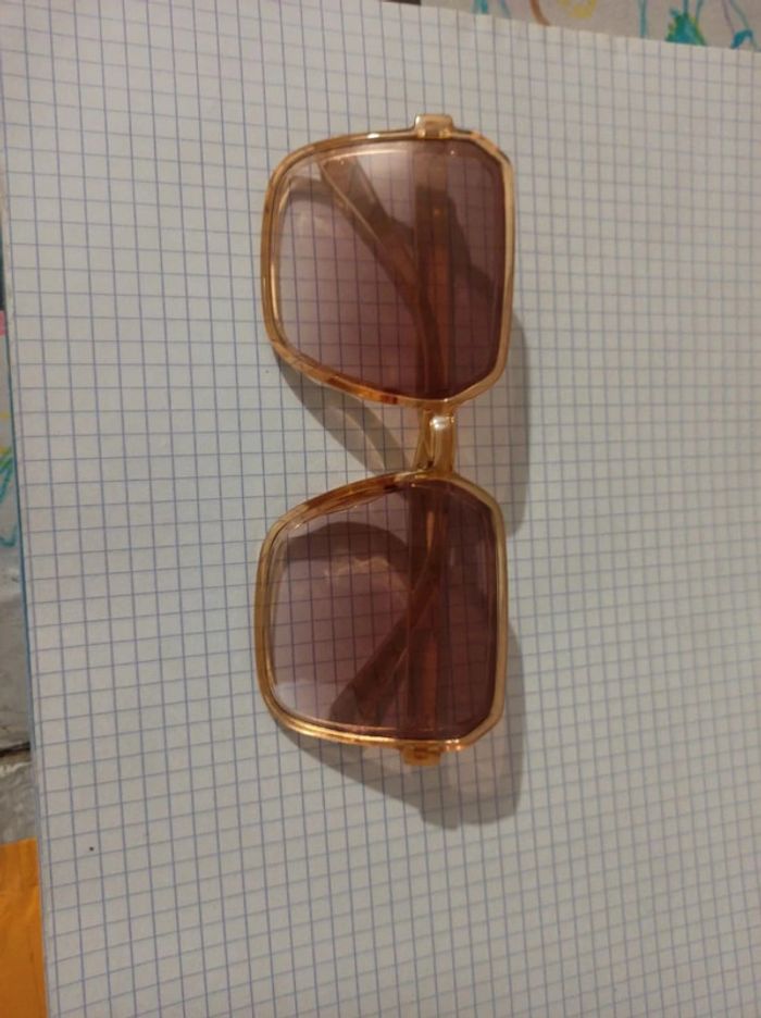Lunettes de soleil neuve