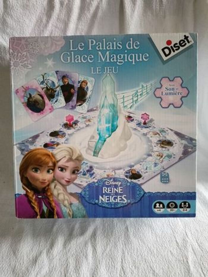 Le palais de glace magique disent la reine des neige complet fonctionne
